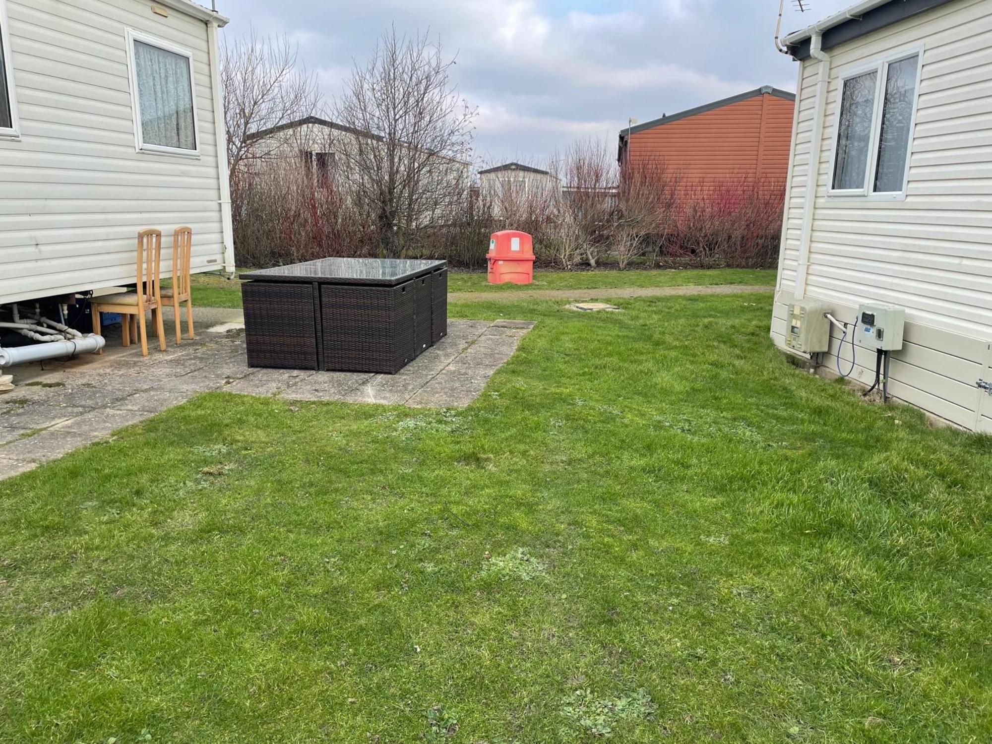 Cozy Camber Caravan 3 Bedroom Retreat With Decking ライ エクステリア 写真